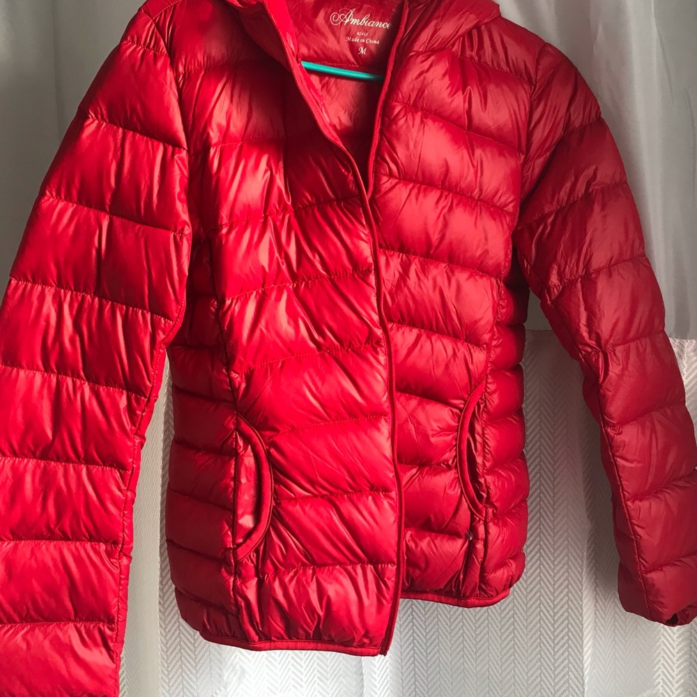 RED BUBBLE JACKET